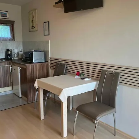 In - Balaton 18286 *