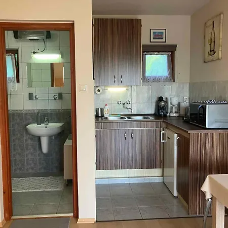 In - Balaton 18286 Appartamento